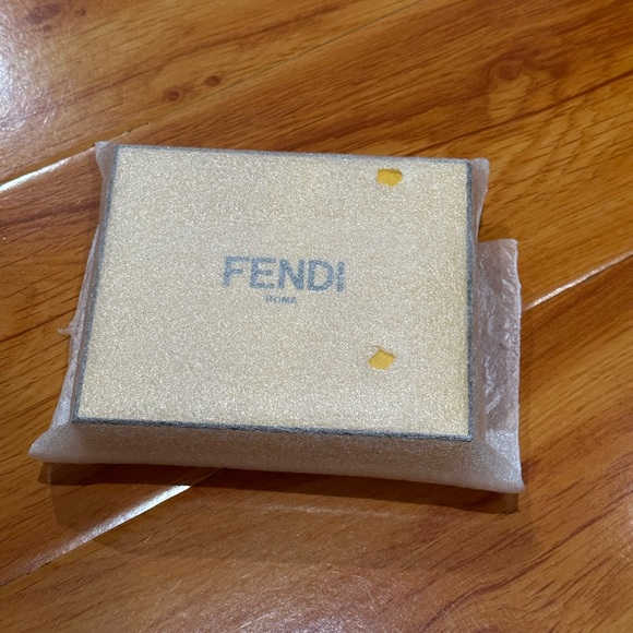 Fendi logo two-tone card case holder - Picture 7 of 11